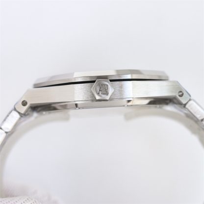 Audemars Piguet 41mm 15500 - Image 6